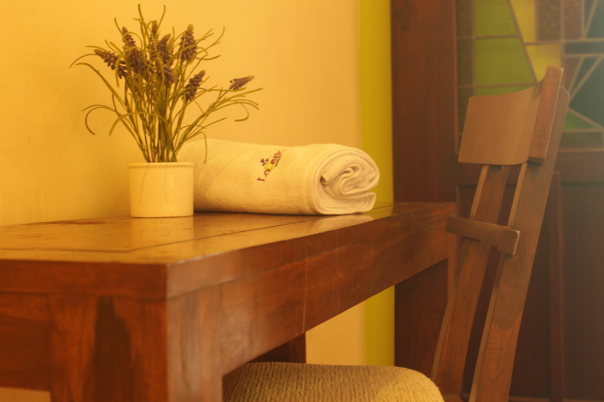 Lovender Guesthouse Malang Exterior photo